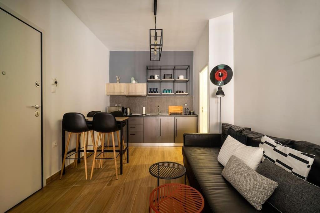 Super Stylish Apartments In The Heart Of Athens! Екстер'єр фото